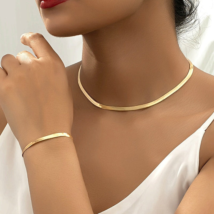 Women's Necklaces — VINTAGE