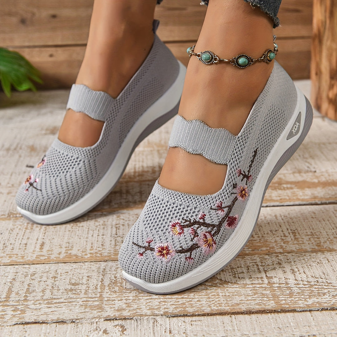 Rowena London women's orthopaedic comfort shoes with cushioned arch support