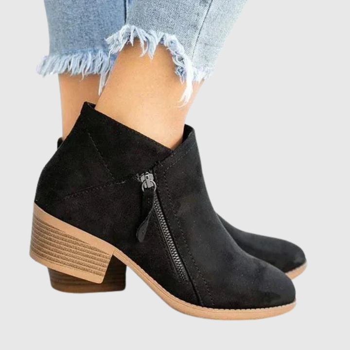 Women's Leather Boots — AVENYA