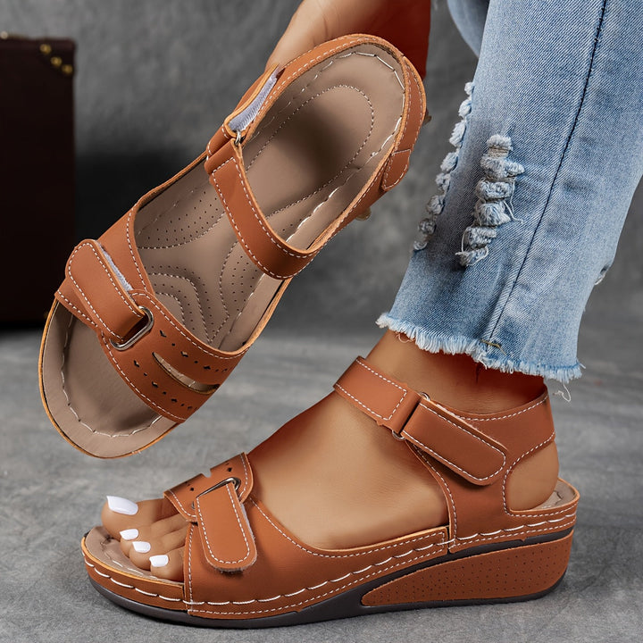 Rowena London women's orthopaedic comfort sandals with cushioned arch support