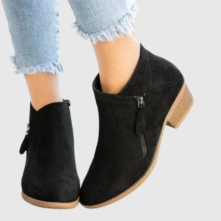 Women's Leather Boots — AVENYA