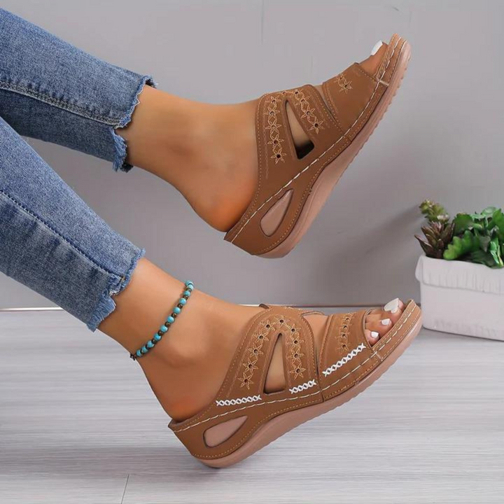 Rowena London women's orthopaedic comfort sandals with cushioned arch support