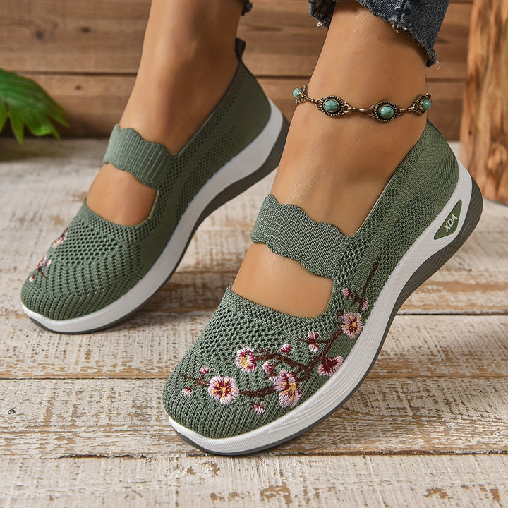 Rowena London women's orthopaedic comfort shoes with cushioned arch support