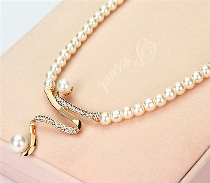 Women's Earrings — PEARL