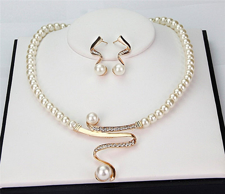 Women's Earrings — PEARL
