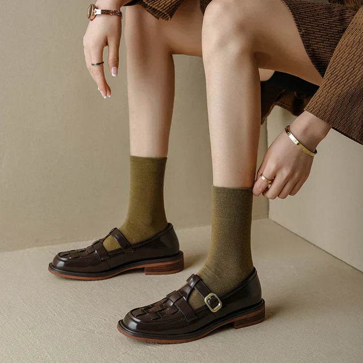 Women's Flats — ISAVA
