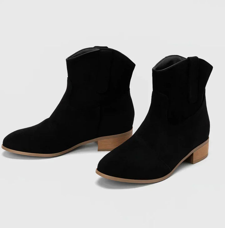 Women's Suede Boots — SUEDELLEA