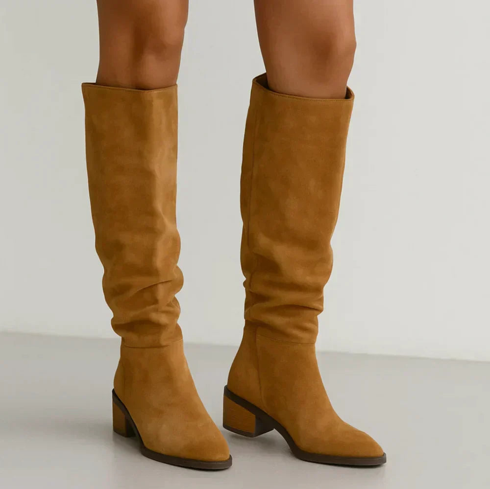 Women's Suede Boots — VELVÉNA