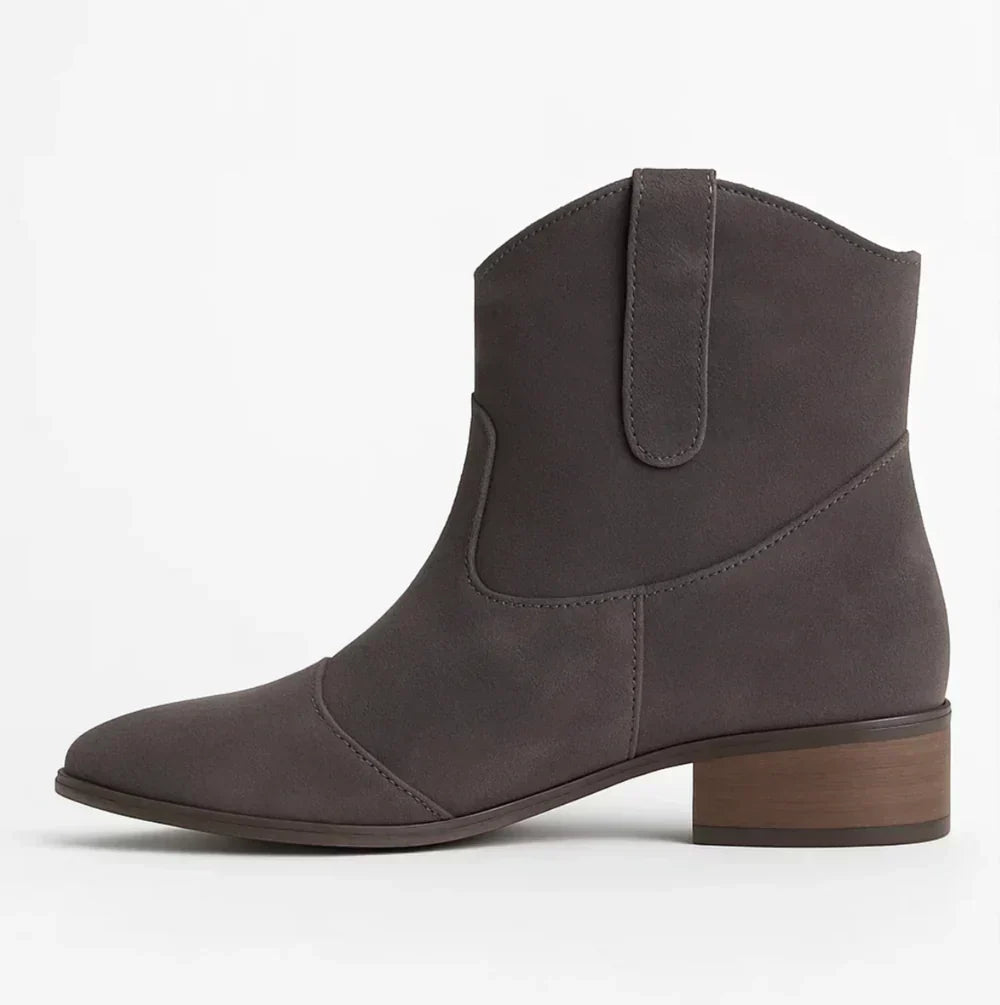 Women's Suede Boots — SUEDELLEA