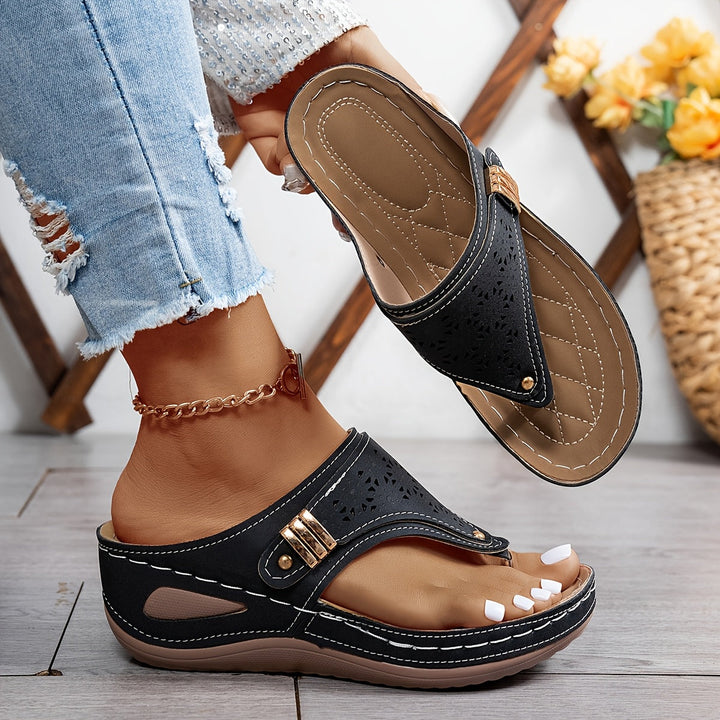 Rowena London women's orthopaedic comfort sandals with cushioned arch support