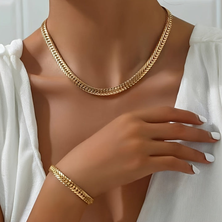 Women's Necklaces — LUXURY