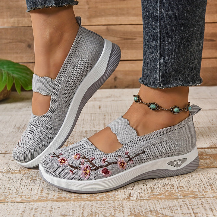 Rowena London women's orthopaedic comfort shoes with cushioned arch support