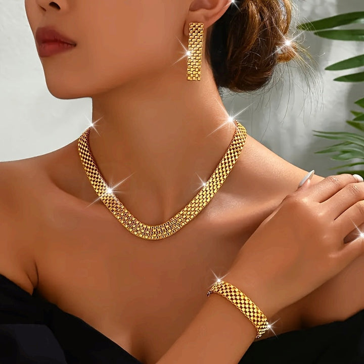 Women's Earrings — REFINED