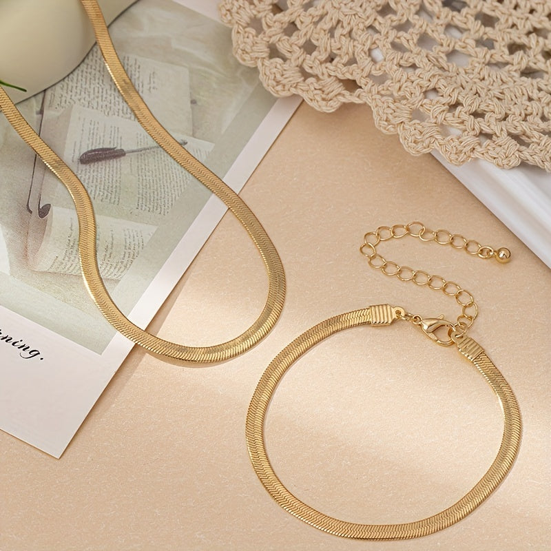 Women's Necklaces — VINTAGE